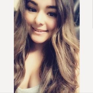 Meet your Posher, Melina